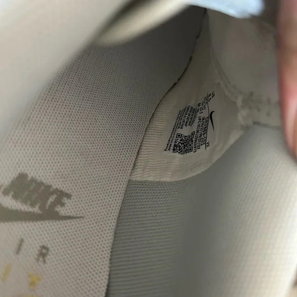 Nike Air Force 1 Sneakers - White and Yellow - Picture 6 of 6